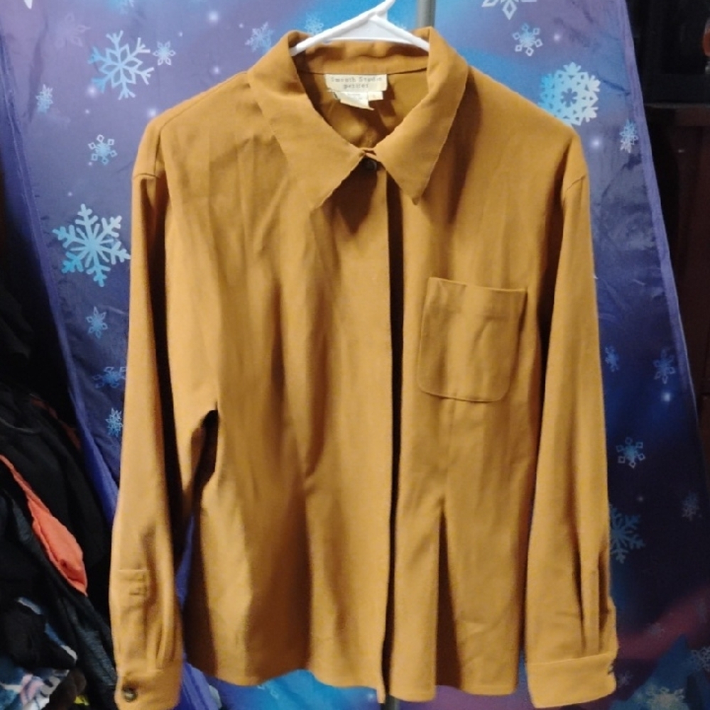 Women's Button Up Shirt